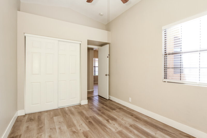 1,840/Mo, 3814 W Marconi Ave Phoenix, AZ 85053 Bedroom View 2