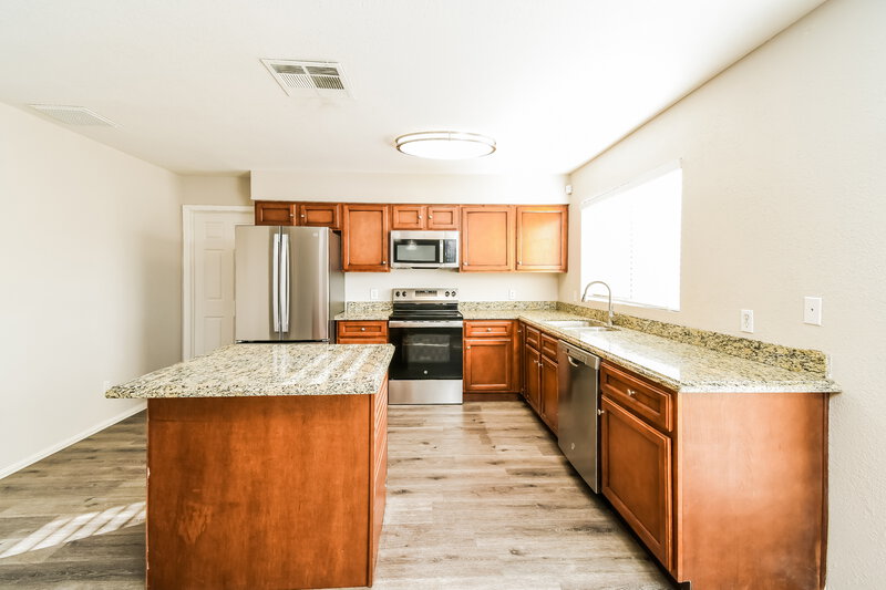 2,405/Mo, 521 W El Prado Road Chandler, AZ 85225 Kitchen View