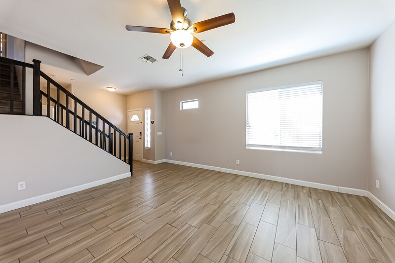 2,085/Mo, 15873 N 73rd Ln Peoria, AZ 85382 Living Room View 3