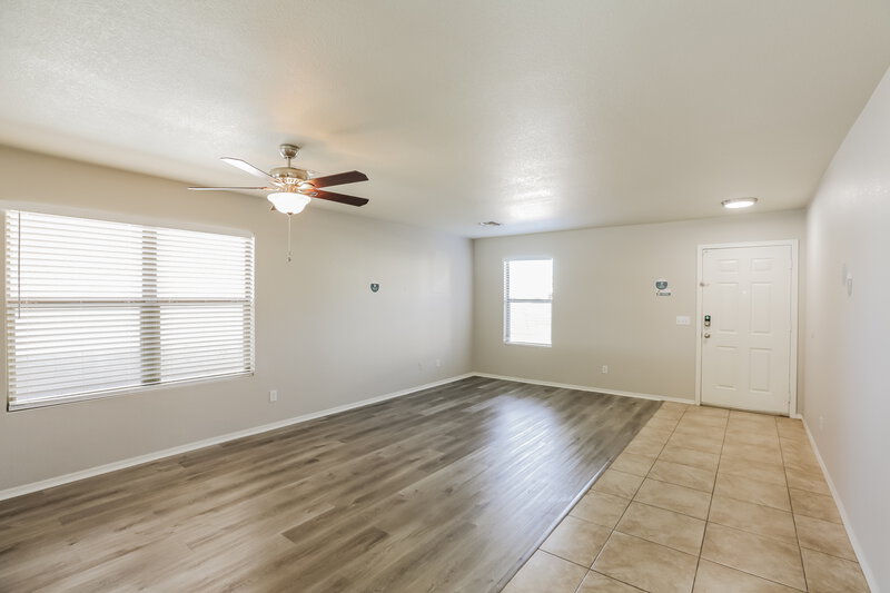 1,935/Mo, 11771 W Windrose Avenue El Mirage, AZ 85335 Living Room View