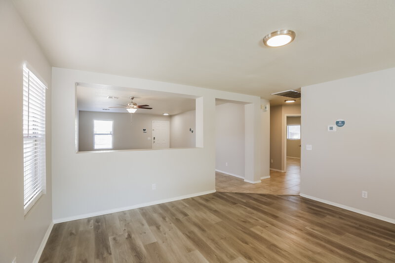 1,935/Mo, 11771 W Windrose Avenue El Mirage, AZ 85335 Dining Room View