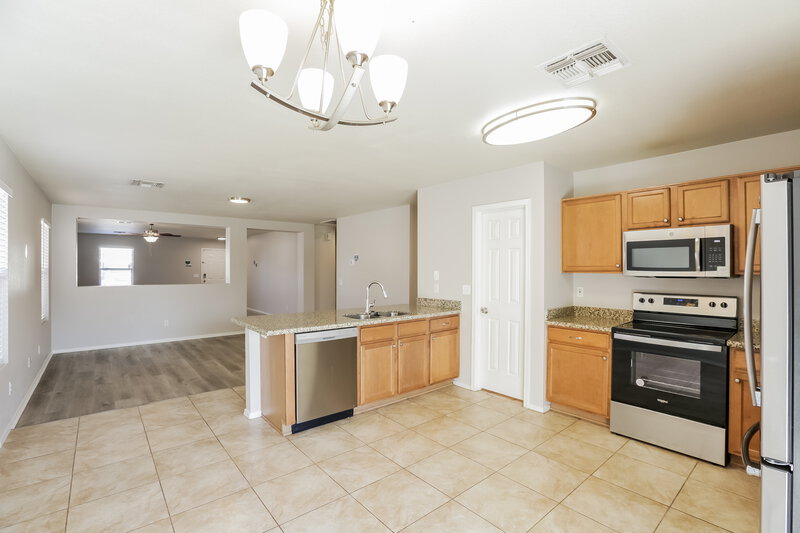1,935/Mo, 11771 W Windrose Avenue El Mirage, AZ 85335 Kitchen View 2