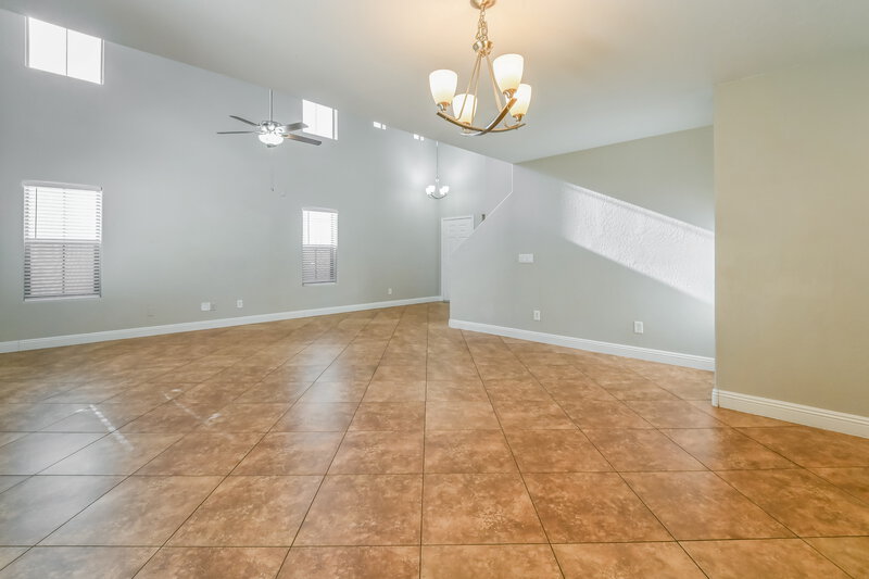 2,245/Mo, 354 E Bradstock Way San Tan Valley, AZ 85140 Dining Room View 2