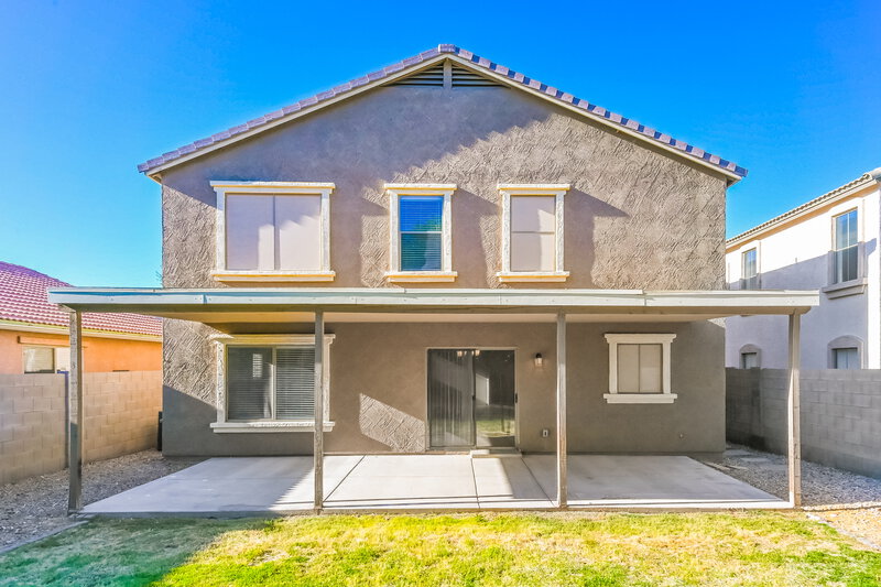 2,245/Mo, 354 E Bradstock Way San Tan Valley, AZ 85140 Rear View