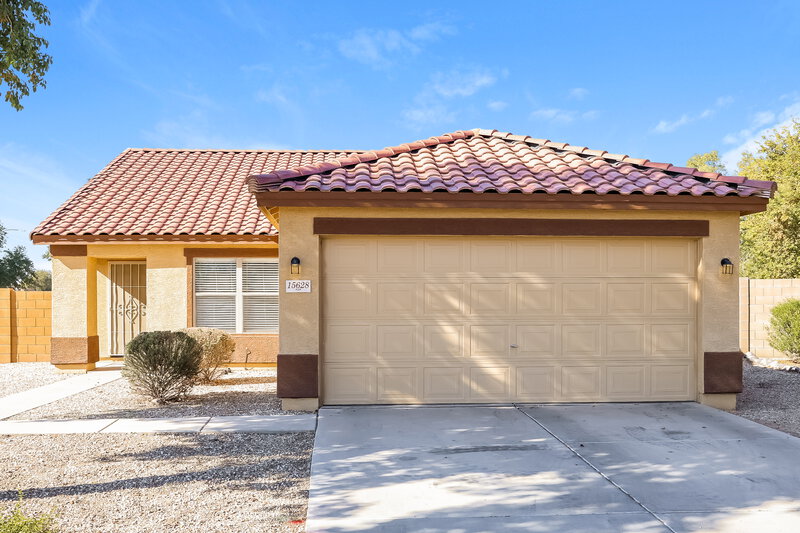 1,880/Mo, 15628 W Caribbean Ln Surprise, AZ 85379 External View