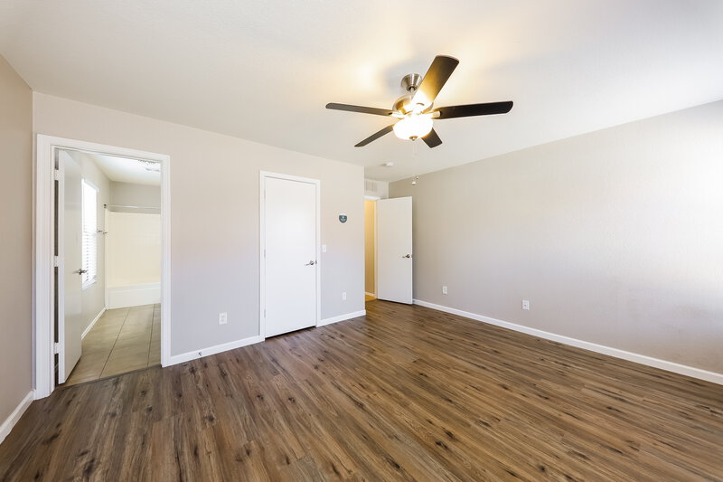 1,880/Mo, 15628 W Caribbean Ln Surprise, AZ 85379 Main Bedroom View 2