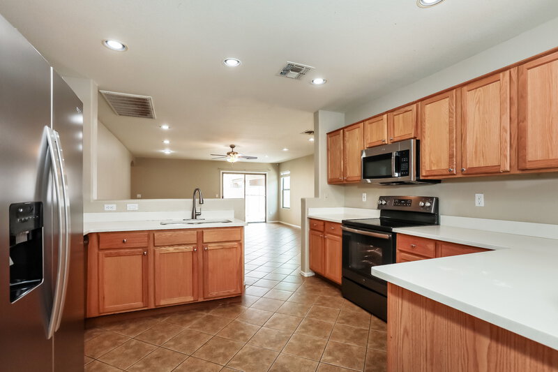 2,145/Mo, 3129 W Dancer Ln San Tan Valley, AZ 85144 Kitchen View