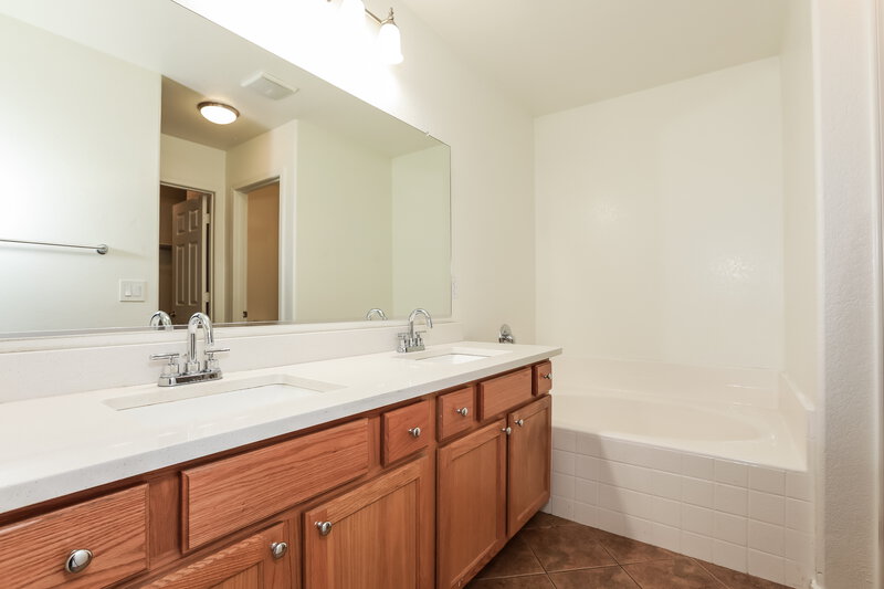2,145/Mo, 3129 W Dancer Ln San Tan Valley, AZ 85144 Main Bathroom View