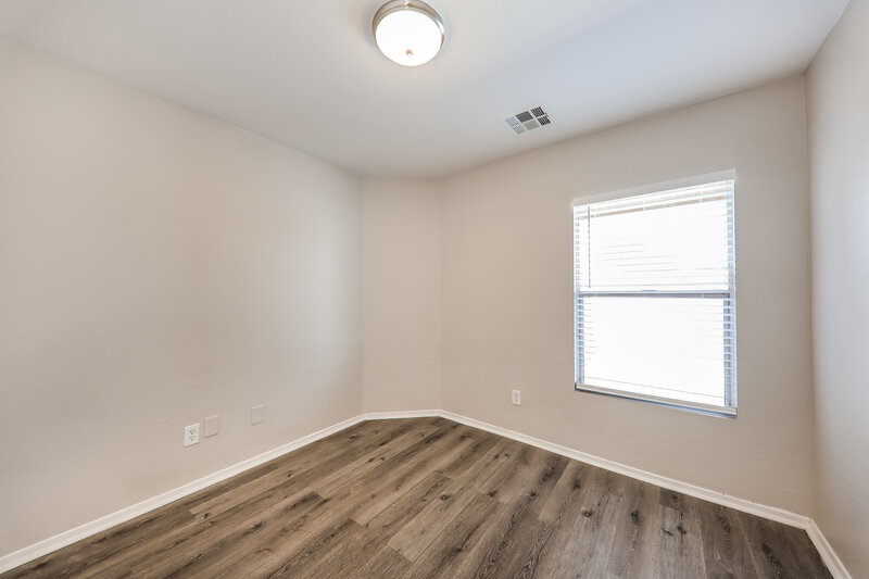 2,075/Mo, 1018 S 166th Drive Goodyear, AZ 85338 Bedroom View 2