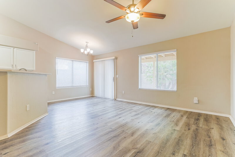2,285/Mo, 7541 E Navarro Avenue Mesa, AZ 85209 Family Room View