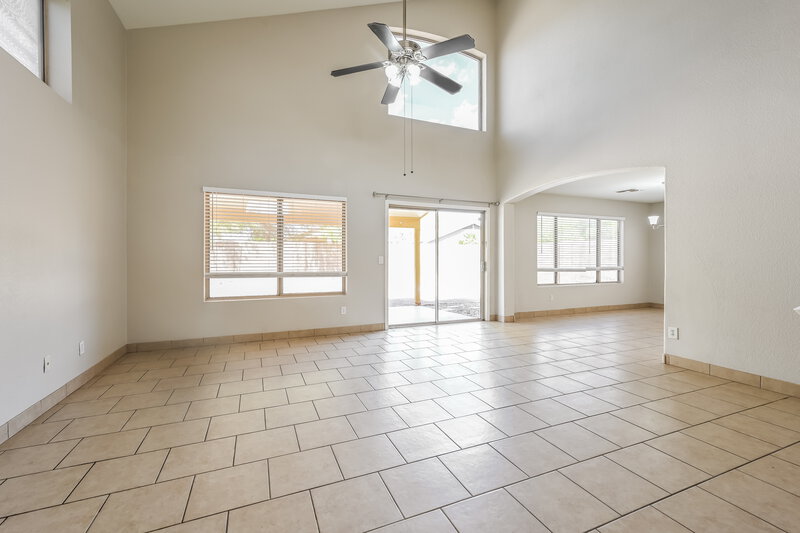 1,805/Mo, 14720 W Lamoille Dr Surprise, AZ 85374 Living Room View