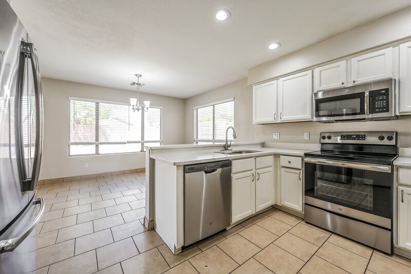1,805/Mo, 14720 W Lamoille Dr Surprise, AZ 85374 Kitchen View