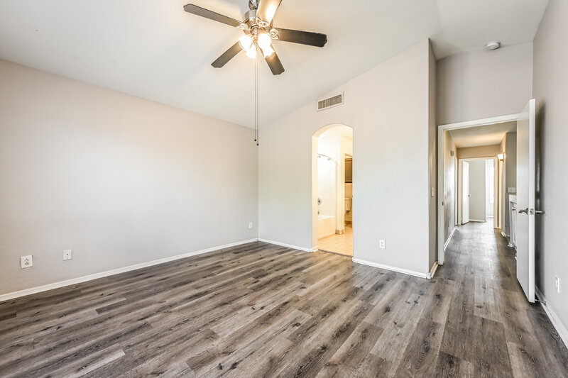 1,805/Mo, 14720 W Lamoille Dr Surprise, AZ 85374 Main Bedroom View 2