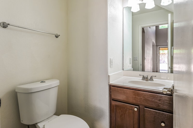 1,805/Mo, 14720 W Lamoille Dr Surprise, AZ 85374 Bathroom View 2