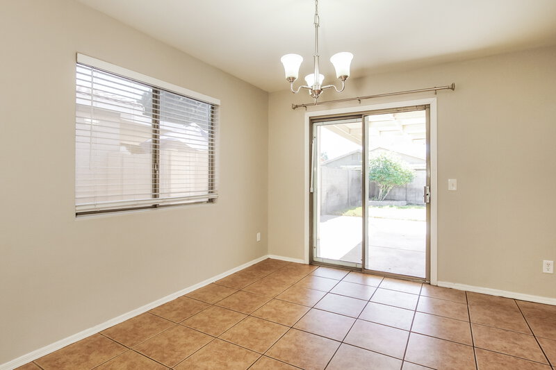 1,915/Mo, 6321 W Superior Ave Phoenix, AZ 85043 Dining Room View