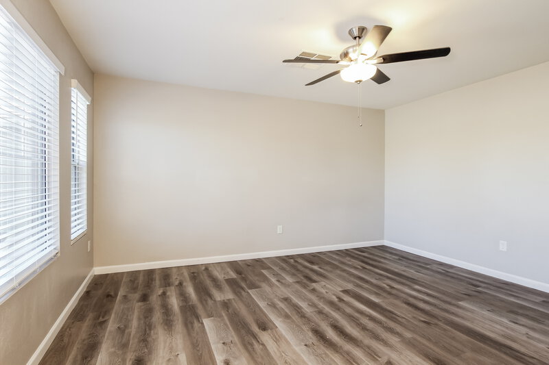 2,105/Mo, 4009 W Maldonado Road Phoenix, AZ 85041 Main Bedroom View