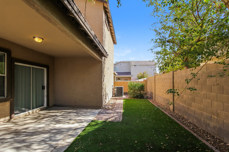 2,105/Mo, 4009 W Maldonado Road Phoenix, AZ 85041 Rear View