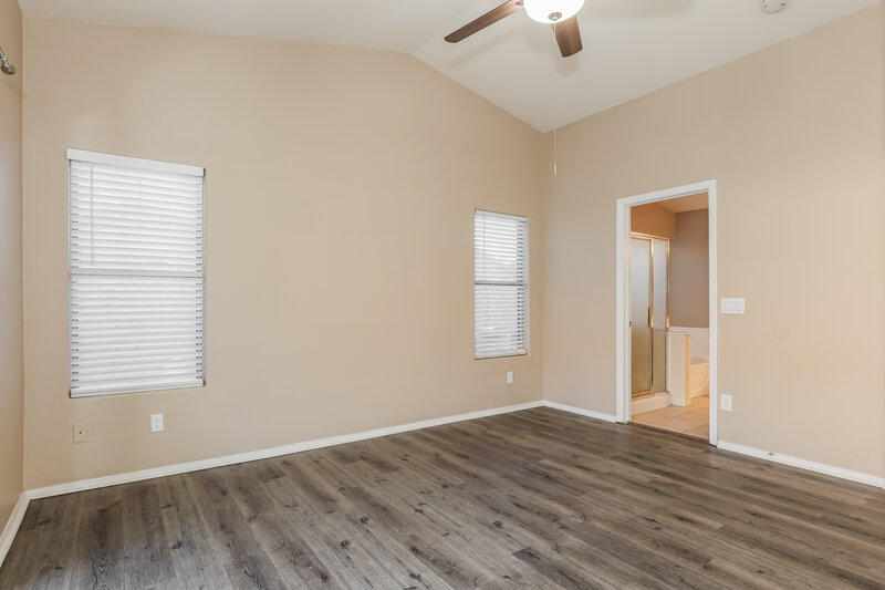 1,915/Mo, 12561 W Desert Flower Rd Avondale, AZ 85392 Main Bedroom View 2