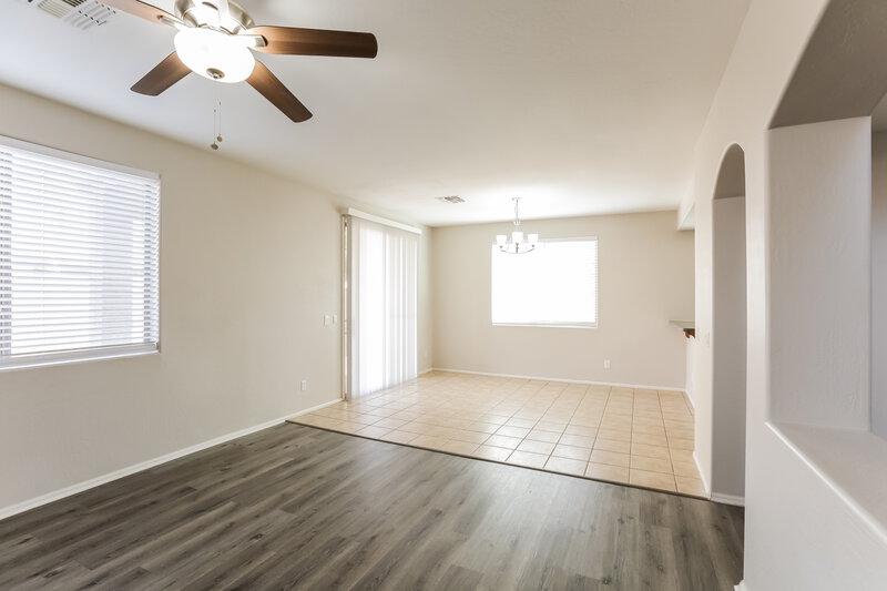 2,150/Mo, 15018 W Riviera Dr Surprise, AZ 85379 Dining Room View
