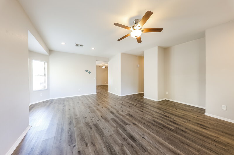 2,075/Mo, 3405 N 129th Dr Avondale, AZ 85392 Misc View 4