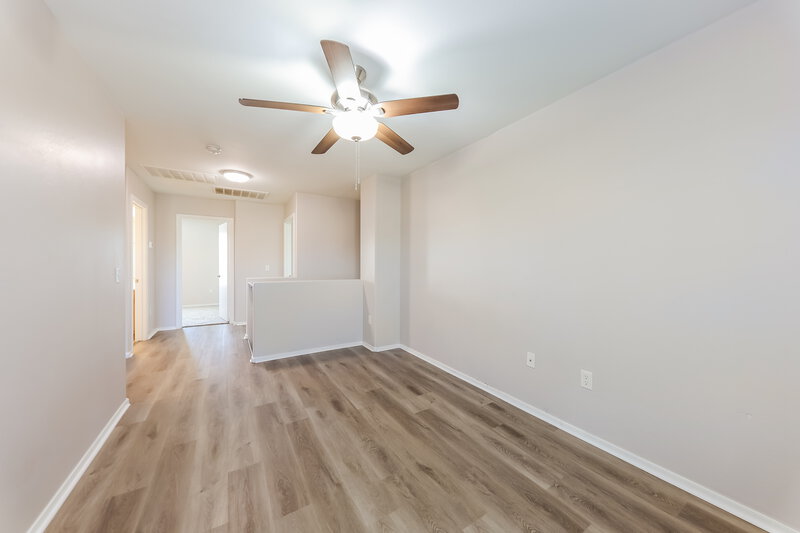 2,160/Mo, 12179 W Yuma St Avondale, AZ 85323 Sitting Room View 2