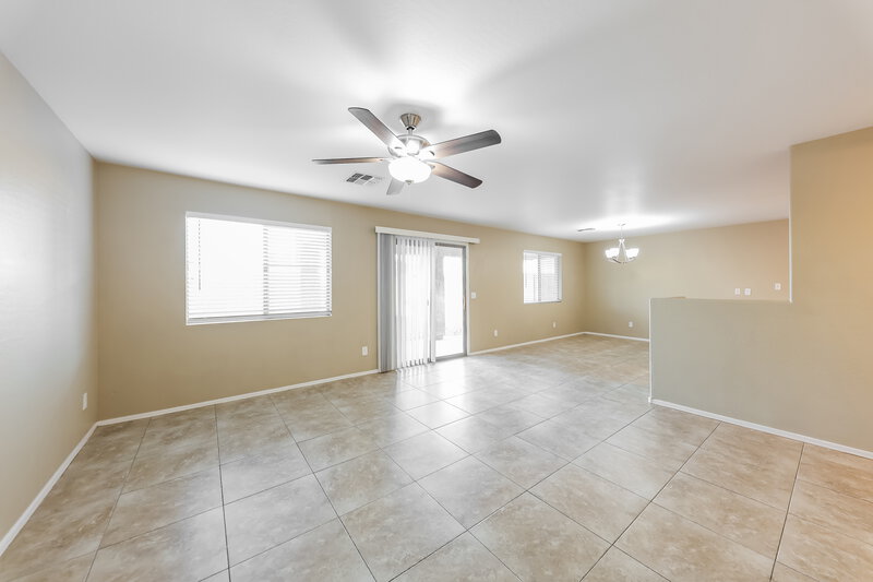 2,050/Mo, 13018 W Lawrence Rd Glendale, AZ 85307 Misc View 2