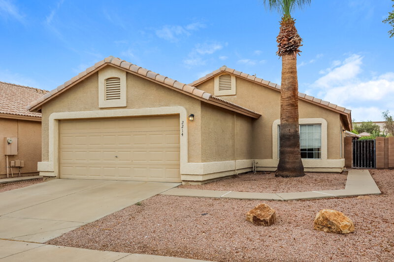 1,850/Mo, 2214 E Aire Libre Ave Phoenix, AZ 85022 External View