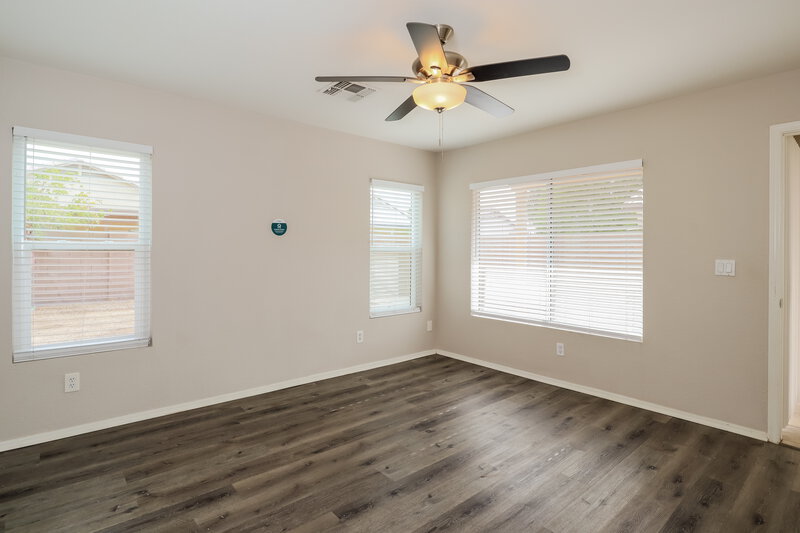 1,850/Mo, 2214 E Aire Libre Ave Phoenix, AZ 85022 Main Bedroom View 2