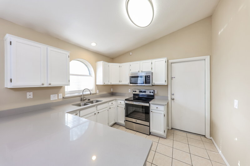 2,095/Mo, 5135 W Piute Ave Glendale, AZ 85308 Kitchen View