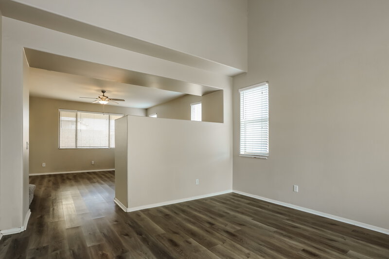 1,815/Mo, 17378 W Holland Ln Surprise, AZ 85388 Foyer View