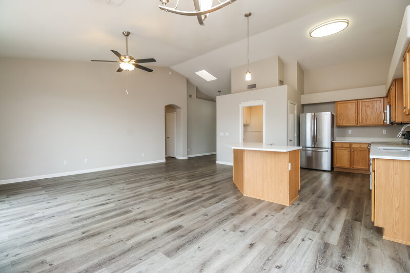 2,115/Mo, 552 N Emery Mesa, AZ 85207 Dining Room View