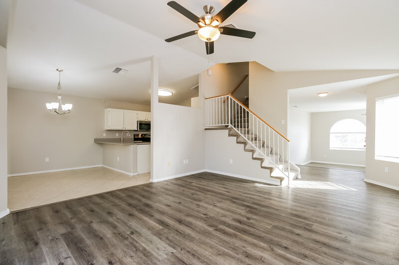 3,150/Mo, 1042 N Blackbird Dr Gilbert, AZ 85234 Living Room View 2