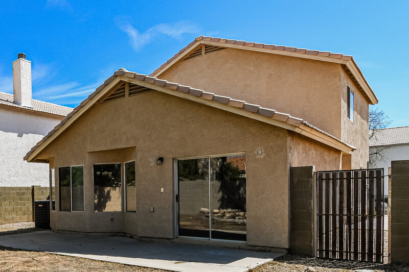 2,275/Mo, 1042 N Blackbird Dr Gilbert, AZ 85234 Rear View