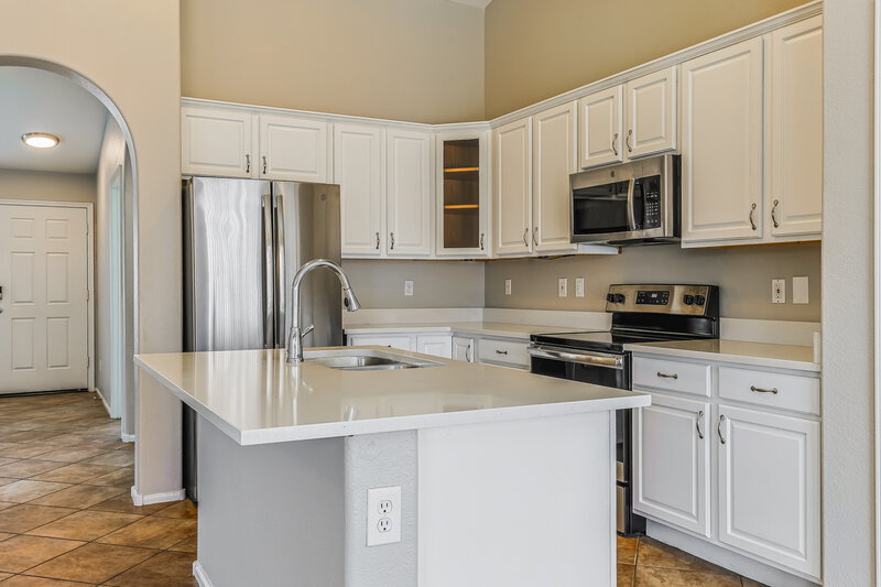 1,950/Mo, 4148 E Stratford Pl San Tan Valley, AZ 85140 Kitchen View