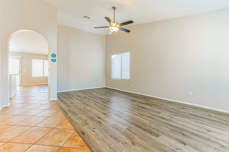 1,950/Mo, 4148 E Stratford Pl San Tan Valley, AZ 85140 Family Room View