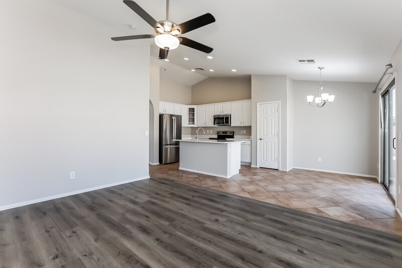 1,900/Mo, 4148 E Stratford Pl San Tan Valley, AZ 85140 Family Room View