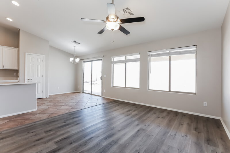 1,900/Mo, 4148 E Stratford Pl San Tan Valley, AZ 85140 Family Room View 2