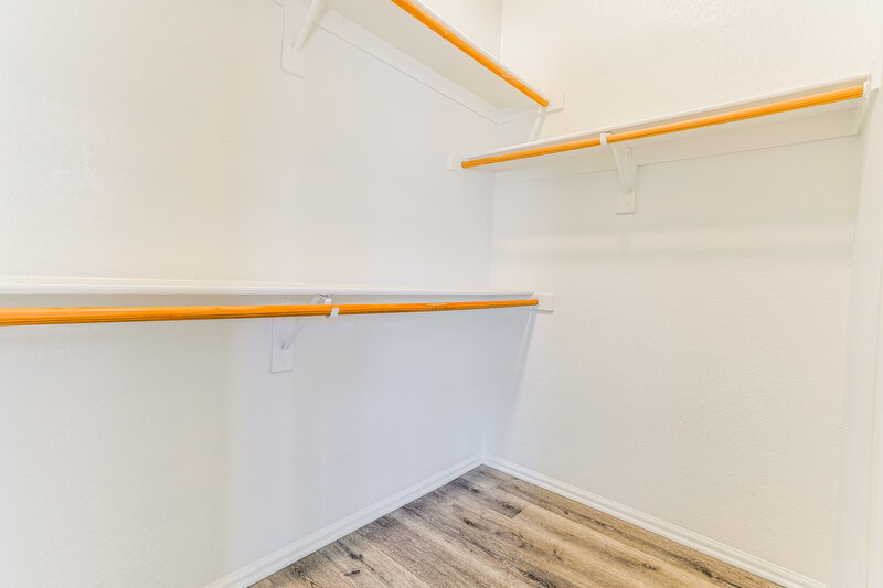 1,950/Mo, 4148 E Stratford Pl San Tan Valley, AZ 85140 Walk In Closet View