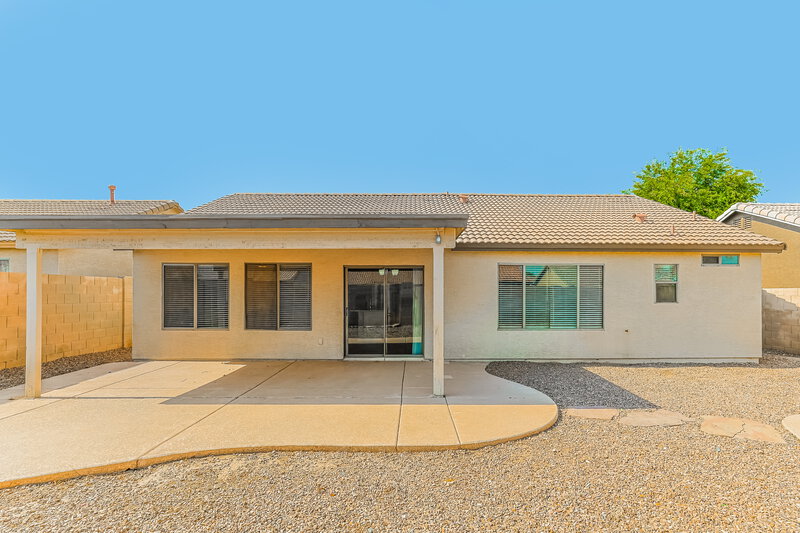 1,950/Mo, 4148 E Stratford Pl San Tan Valley, AZ 85140 Rear View