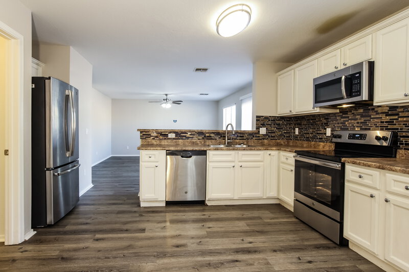 3,280/Mo, 8338 W Kingman St Tolleson, AZ 85353 Kitchen View