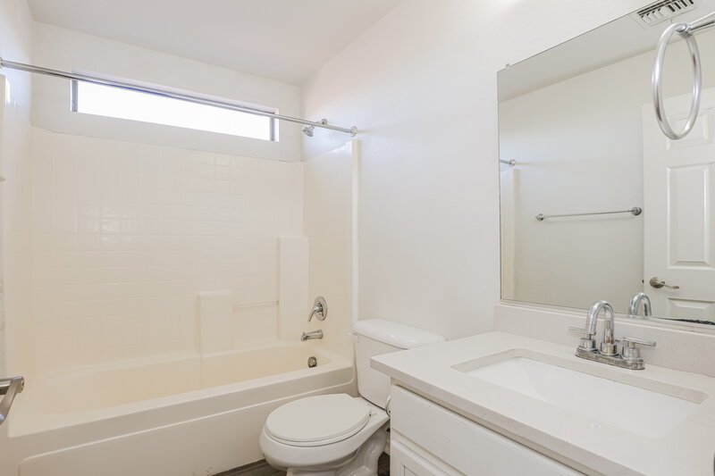 2,235/Mo, 8338 W Kingman St Tolleson, AZ 85353 Bathroom View