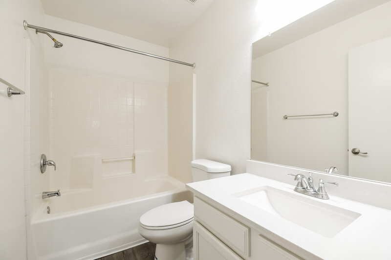 2,335/Mo, 94 W Gail Dr Gilbert, AZ 85233 Bathroom View