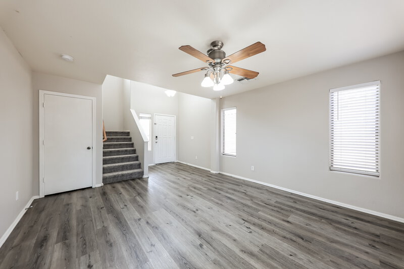2,345/Mo, 16231 W Moreland St Goodyear, AZ 85338 Living Room View 2
