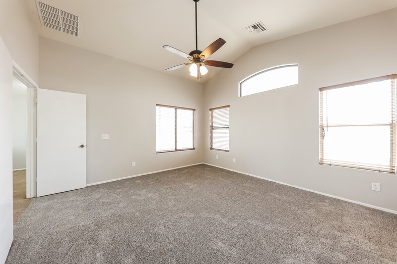 2,345/Mo, 16231 W Moreland St Goodyear, AZ 85338 Main Bedroom View 2