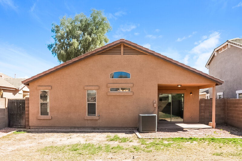 1,980/Mo, 614 E Jeanne Ln San Tan Valley, AZ 85140 Rear View