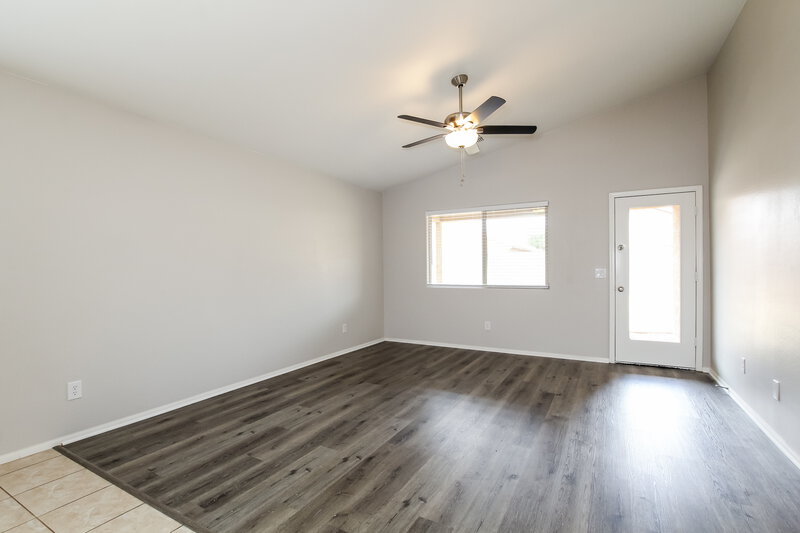 2,130/Mo, 3509 S 89th Ave Tolleson, AZ 85353 Living Room View