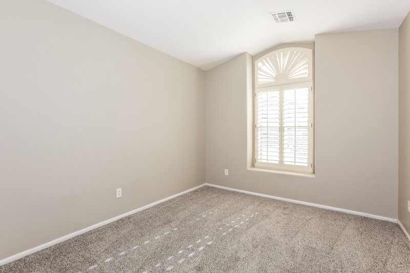 1,680/Mo, 672 E Lovegrass Dr San Tan Valley, AZ 85143 Bedroom View