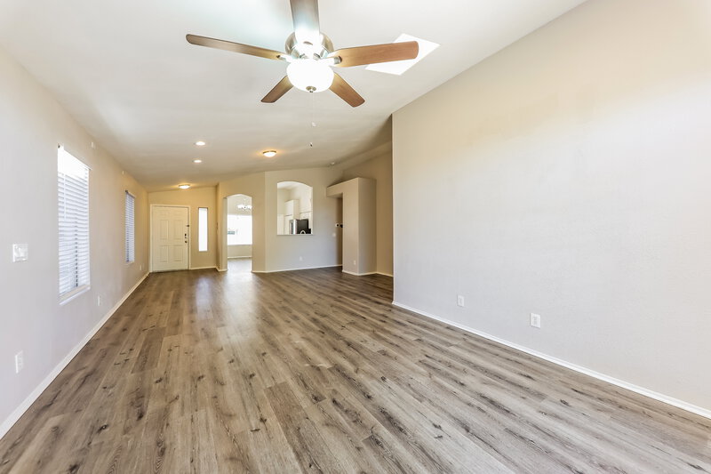 1,860/Mo, 14740 W Willow Ln Surprise, AZ 85374 Living Room View 3