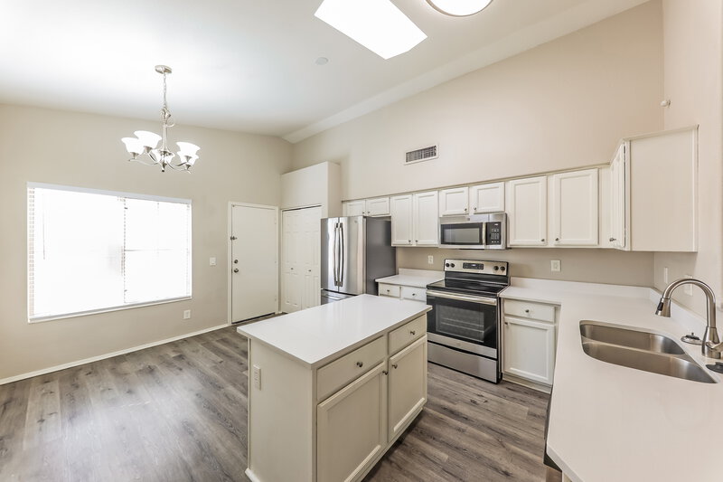 1,860/Mo, 14740 W Willow Ln Surprise, AZ 85374 Kitchen View