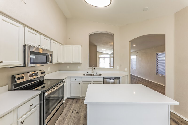 1,860/Mo, 14740 W Willow Ln Surprise, AZ 85374 Kitchen View 3